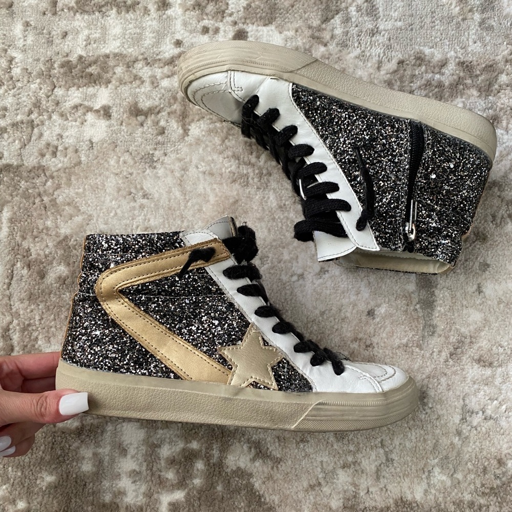 Vici Glitter High Top Sneakers